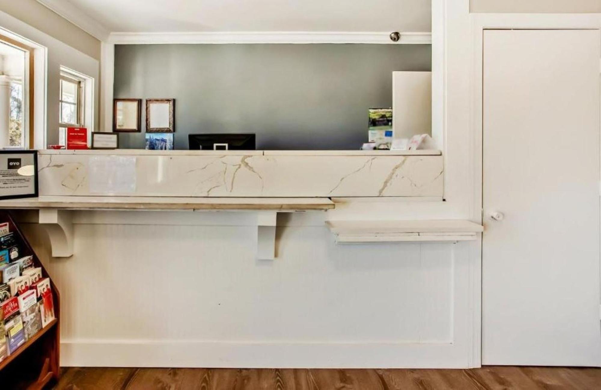 Oyo Hotel Ridgeland East Esterno foto